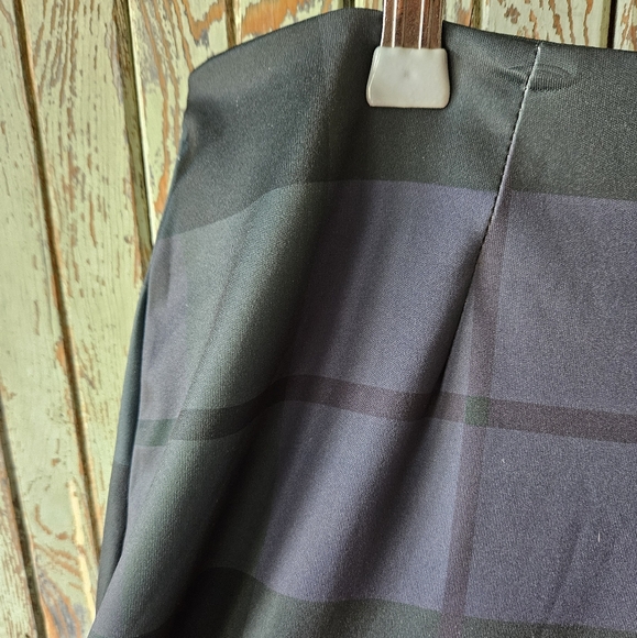 Miss Look 2X Skirt - Picture 2 of 6